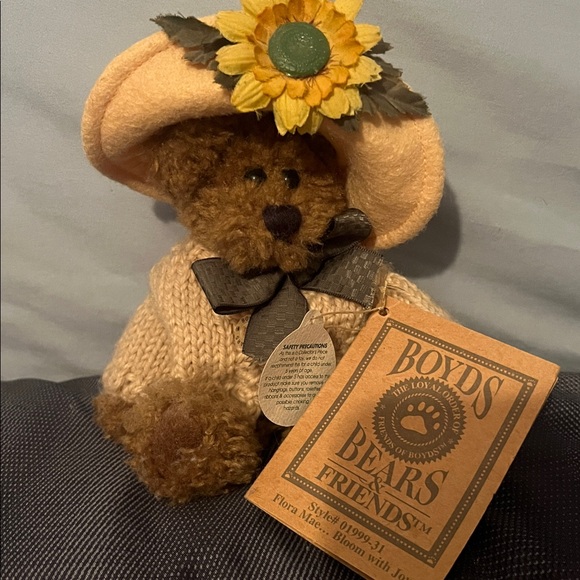 Boyds Bears Brown Plush with Yellow Sunflower Hat with attached tag - Picture 1 of 4